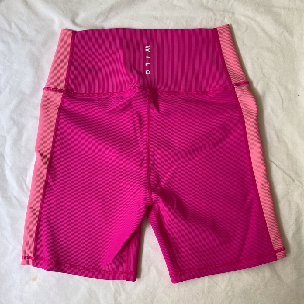 Two Tone Pink Ribbed High Rise Athleisure Shorts - Medium